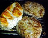 A picture of step 3 of Blue cheese Burgers.