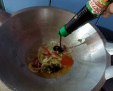 Foto langkah ke 2 dari resep Telur Ceplok Saus Tiram.