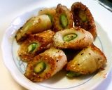 A picture of step 5 of Asparagus-Stuffed Chikuwa Fish Paste Sticks.
