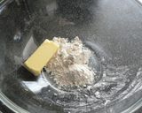 A picture of step 2 of Gratin Bread (with Microwaved White Sauce).