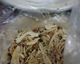 Foto langkah ke 1 dari resep Oseng oseng mie ala rumahan.
