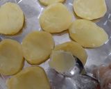 عکس مرحله 1 از دستور سیب زمینی شکم پر خوشمزههه🥔