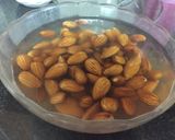 बादाम का हलवा (Badam ka halwa recipe in hindi) रेसिपी चरण 1 फोटो