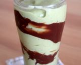 A picture of step 4 of Avocado and Chocolate-Banana Smoothie from Bali.