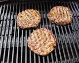 A picture of step 3 of Ultimate Bacon Cheeseburger.