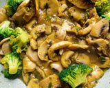 Gombás, fokhagymás🧄brokkolis 🥦tészta tejszínnel recept fázis 4 fotója