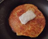 Foto del paso 4 de la receta: Arepa de yuca y mazorca rellenas de pollo y queso🫓🌽🥯!!!
