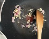 Foto langkah ke 3 dari resep Easy Cooking: Chicken and Sausage Meesoa (Misua Ayam Dan Sosis).