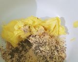 Foto langkah ke 2 dari resep Garlic Cheese Cookies.