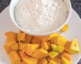 Hình bước làm 2 của món Bánh canh bột mì, bí đỏ nấu sườn cọng