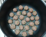 Foto del paso 6 de la receta: Espagueti con albóndigas mini