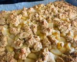 Foto del paso 4 de la receta: Tarta crumble de manzana y pera 🍏🍐🍏
