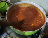 Foto del paso 3 de la receta: Salsa de tomate y carne