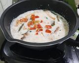Foto langkah ke 8 dari resep Ikan asap dan tahu kuah santan.