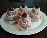Chocolate Cakes with Cherry Cream Filling recipe step 25 photo