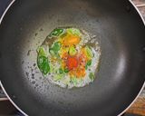 A picture of step 3 of Murmura Chivda.