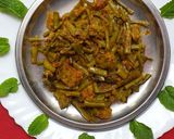 काचरे और ग्वार फली की सब्जी (kachre aur gavarfali ki sabji recipe in Hindi) रेसिपी चरण 4 फोटो