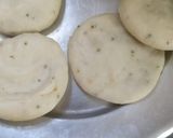 प्याज़  की कचौड़ी (Pyaz Ki kachori recipe in hindi) रेसिपी चरण 16 फोटो