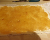 Foto del paso 2 de la receta: Coca de pinyonets (coca de piñones)