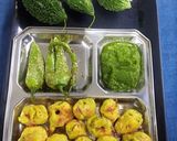 A picture of step 8 of Healthy karela pakoda.