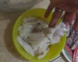 Foto langkah ke 2 dari resep Gulai cumi puyuh cantik.