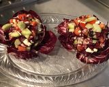 Une image de l'étape 10 de Chaudrons sanguinaires de salade composée (tomates,concombre,feta).