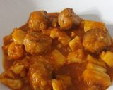 A picture of step 9 of Meatballs with Cuttlefish and Shrimp Tails.