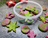 Foto del paso 9 de la receta: Galletas de Navidad multicolores sin colorantes