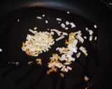 A picture of step 4 of Atsuage Mapo Harusame Noodles.