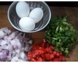 A picture of step 8 of Egg Pizza (without oven).