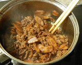 A picture of step 4 of Simmered Beef and Burdock Root (Shigure-ni).