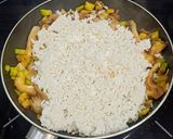 Foto del paso 2 de la receta Arroz con setas y calabacín en salsa de soja
