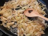 Tocană de ceapă cu carne de porc