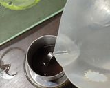 Foto langkah ke 2 dari resep Vietnamese Coffee Drip.