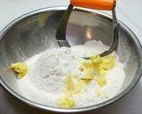 A picture of step 2 of Scones.