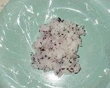 A picture of step 6 of Tiny & Easy Onigiri Rice Squares.