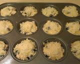 A picture of step 6 of Blueberry muffins.