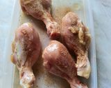Sült csirkecomb krumpli ágyon recept fázis 1 fotója