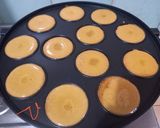 Foto langkah ke 5 dari resep Bolu Caramel Mini.