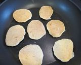 A picture of step 3 of Easy Snack Made in 5 Minutes! Banana Pancake.
