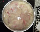 Foto del paso 3 de la receta: Arroz con cebolla y carne. Tipo wok pero en sartén