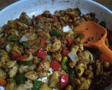 Foto langkah ke 4 dari resep Ayam Paprika Lada Hitam.