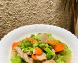 Foto langkah ke 6 dari resep Tumis Brokoli, Wortel, Bakso.