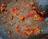 Foto langkah ke 4 dari resep Tempe Penyet Sambal Bawang Kaki Lima.