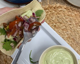 Foto del paso 7 de la receta: Tacos de bacalao con crema de aguacate y pico de gallo