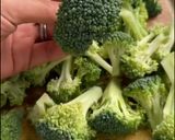 A picture of step 1 of Shrimp and Broccoli.