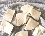 A picture of step 2 of Paneer Cheesey Sandwich.