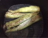 รูปขั้นตอนการทำที่ 3 ของ พริกหนุ่มยัดไส้อกไก่สับย่าง