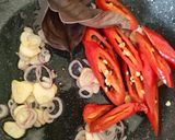 Foto langkah ke 3 dari resep Tumis Pare Udang.