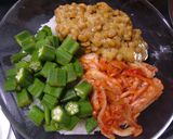 A picture of step 3 of Okra, Natto, and Kimchi Rice Bowl.
